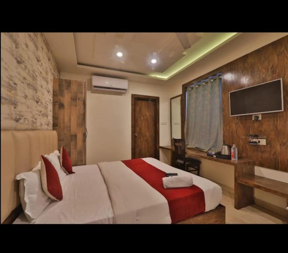 Vedas Suites- Saryu Ghat Ayodhya Bed and Breakfast in Nepal