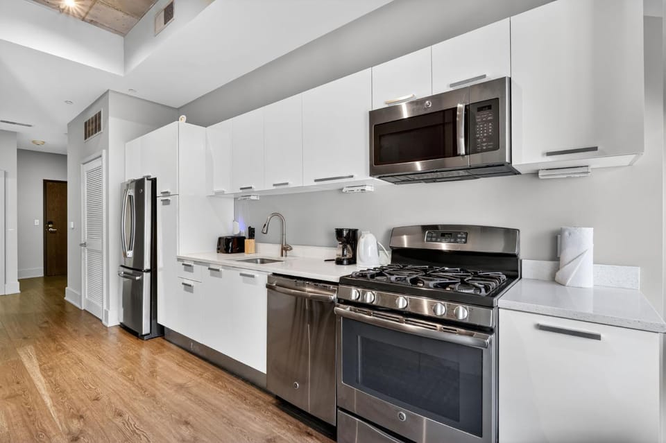 Towers at Opop 401 Spacios and Cozy 1 bd 1 b Apartment in Saint Louis