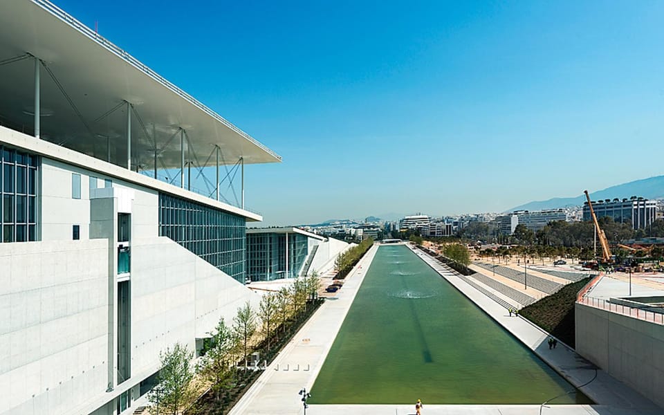 Day, Natural landscape, City view, Lake view, Pool view, River view, Swimming pool