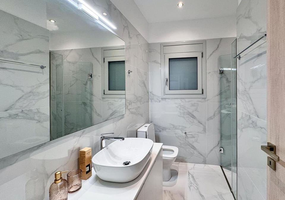 Shower, Bathroom, towels