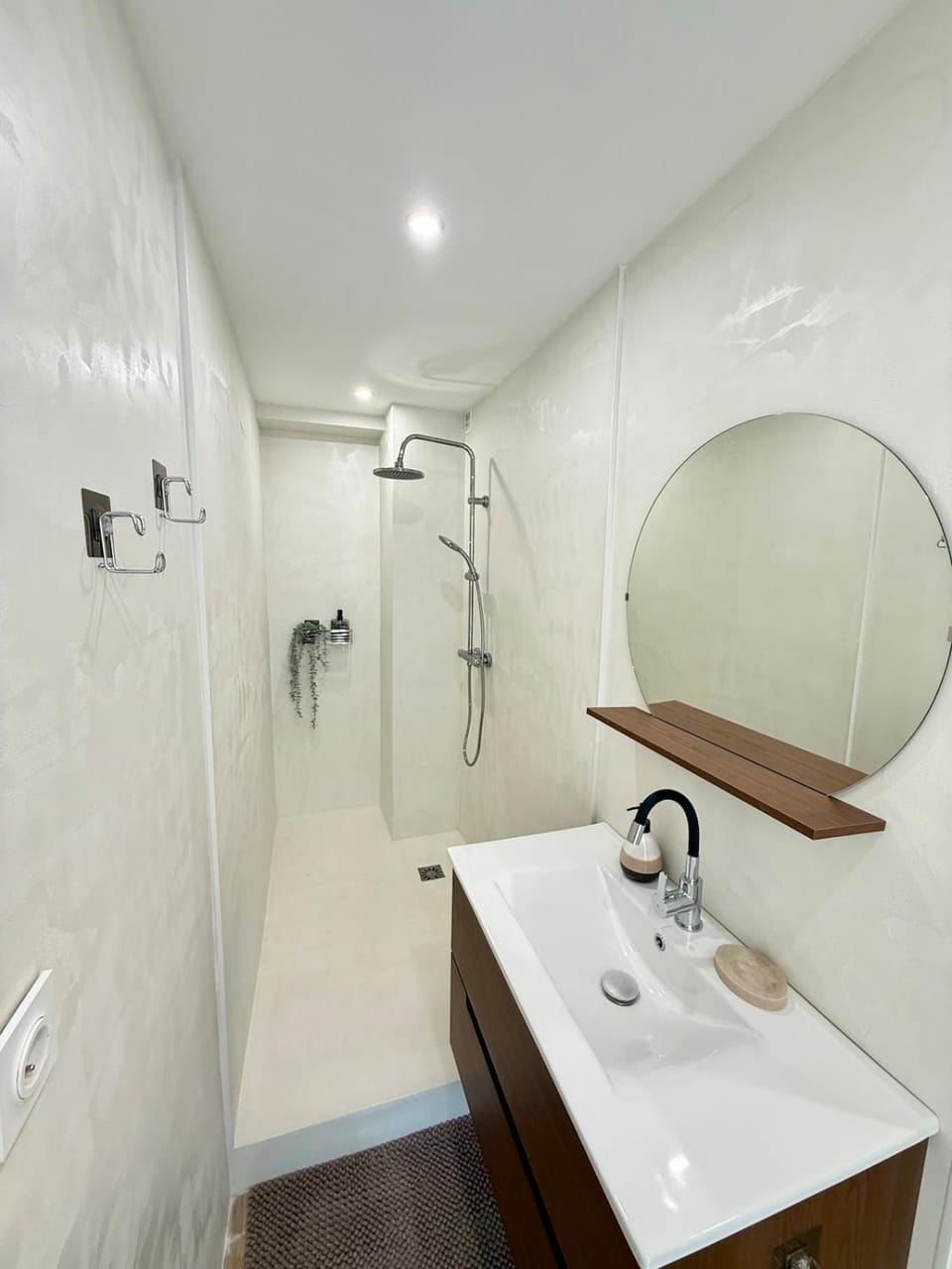 Shower, Bathroom