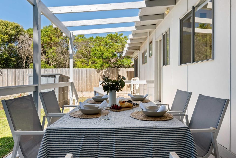 Blairgowrie Bliss - Fire pit, 2min Beach & Rockpools House in Melbourne