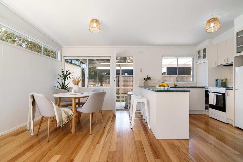 Blairgowrie Bliss - Fire pit, 2min Beach & Rockpools House in Melbourne