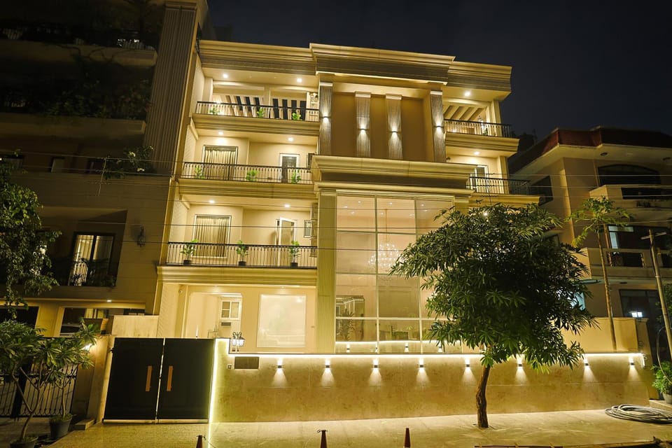 Property building, Night