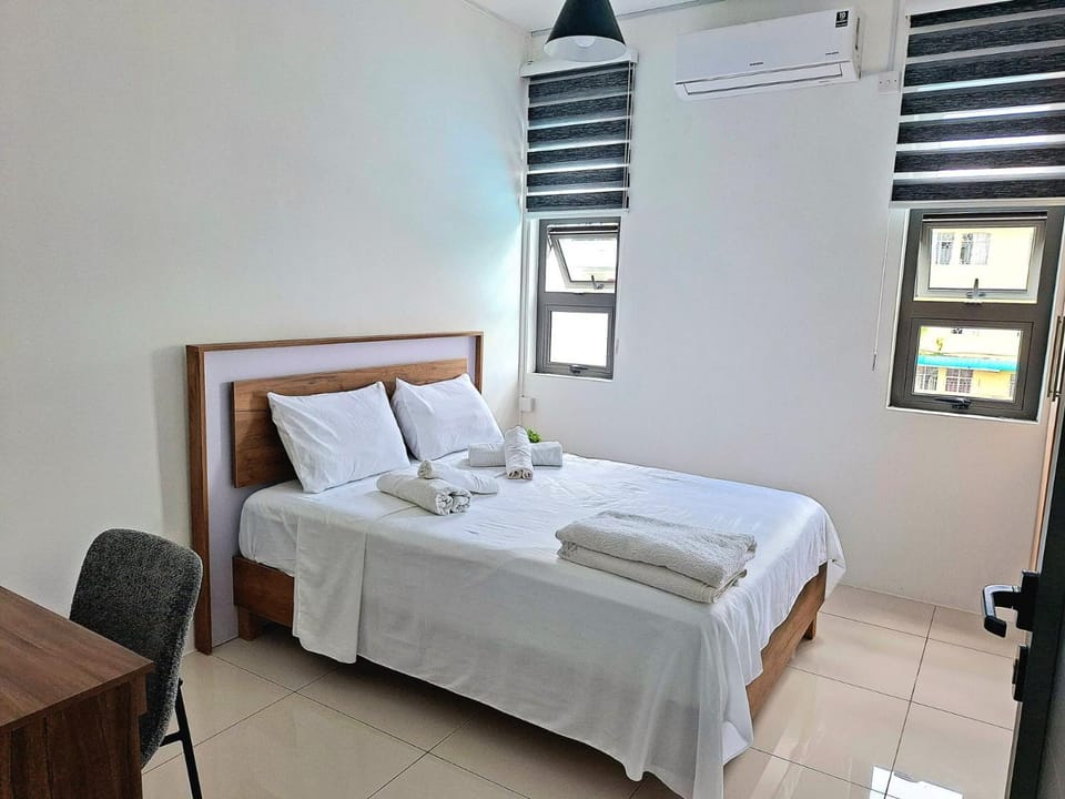 Bedroom, towels, air conditioner
