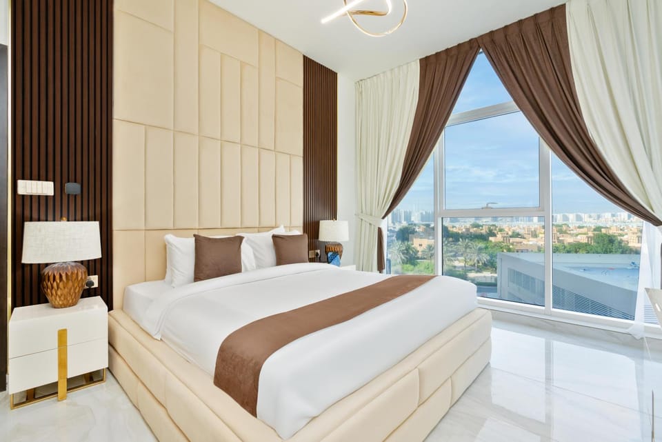 Lux BnB Gemz - Al Furjan I Private Pool I Apartment in Dubai