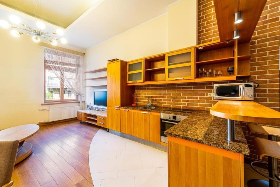 TV and multimedia, Kitchen or kitchenette, minibar, oven
