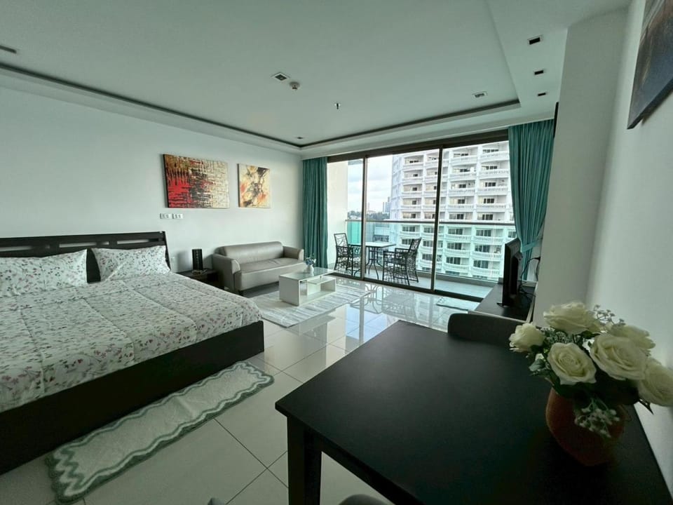 Wong Amat Tower Condominium 1205 Apartment in Pattaya City