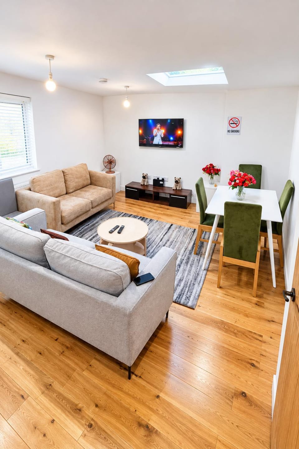 Modern 1-Bedroom Flat in SE18 10 mins to O2 Apartment in London