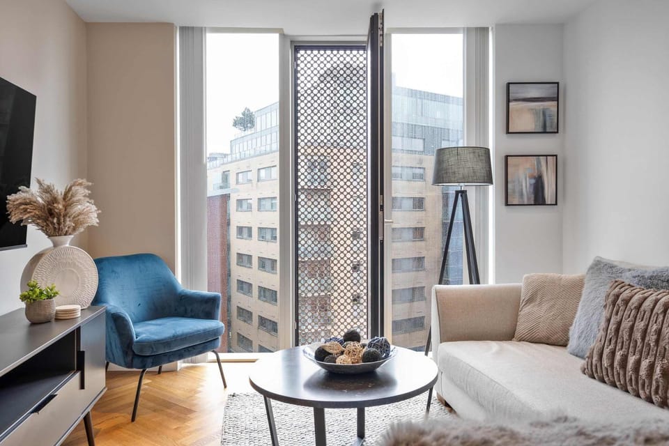 Seraphine Residence - Luxury 1BR Apartment Apartment in Salford