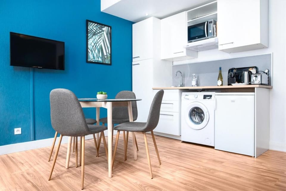 Hometimal - le BlueBird - City Center - Train station Apartment in Toulouse