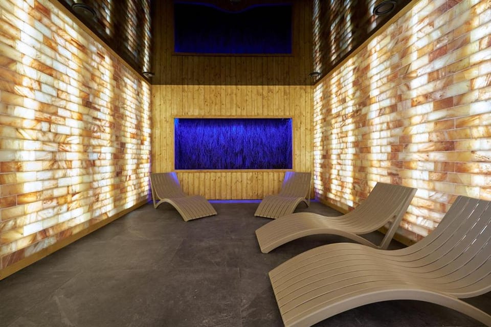 Sauna, Swimming pool