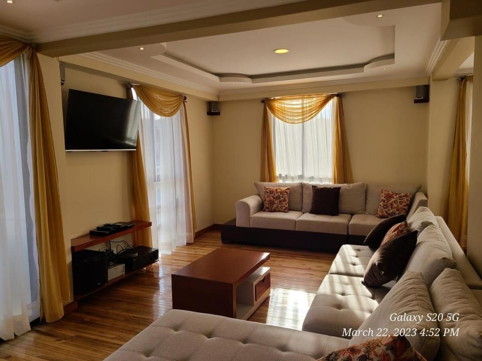 Luxurious suite with BBQ area Apartment in Cuenca