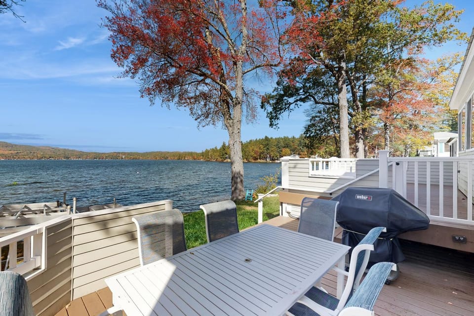 Four Seasons Lakehouse House in Franklin