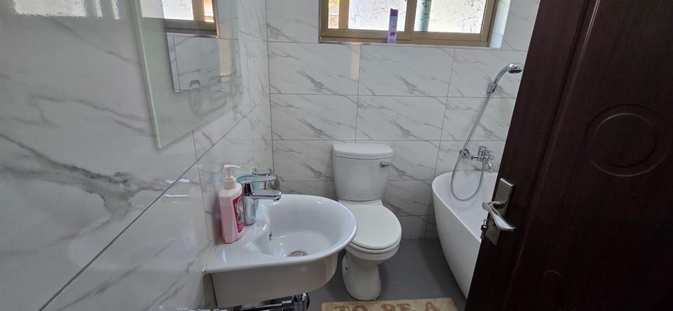 Toilet, Bathroom, Bath