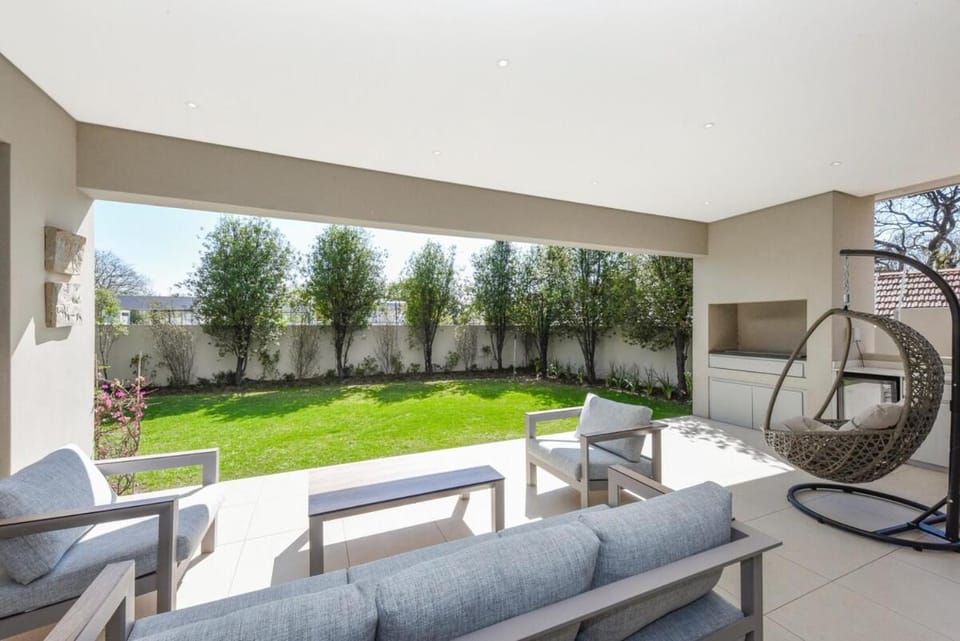Patio, BBQ facilities, Garden view