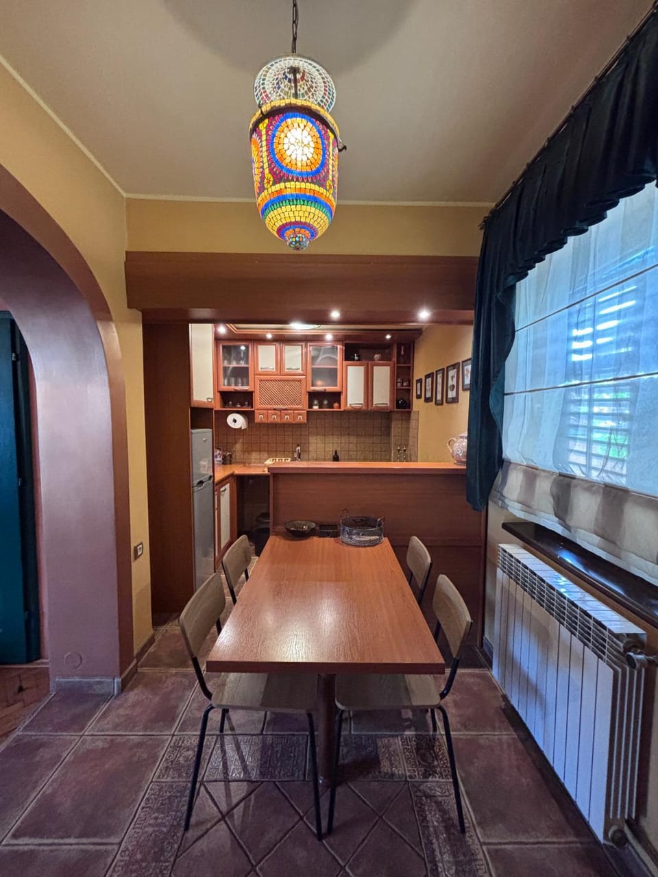 Dining area, kitchen