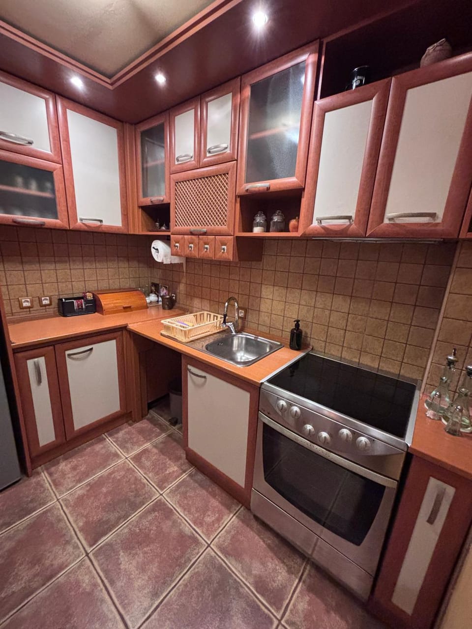 Kitchen or kitchenette, kitchen