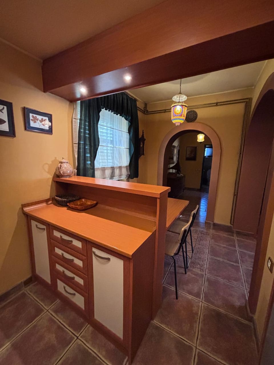 Dining area, kitchen