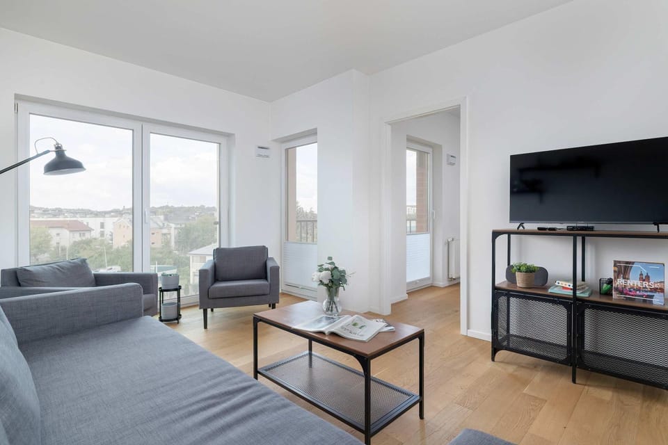 Communal lounge/ TV room, TV and multimedia, Living room, Seating area