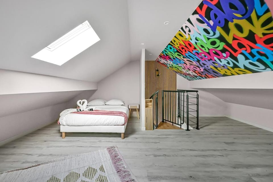 Chez Louis - 8 people - Close to Paris Apartment in Paris