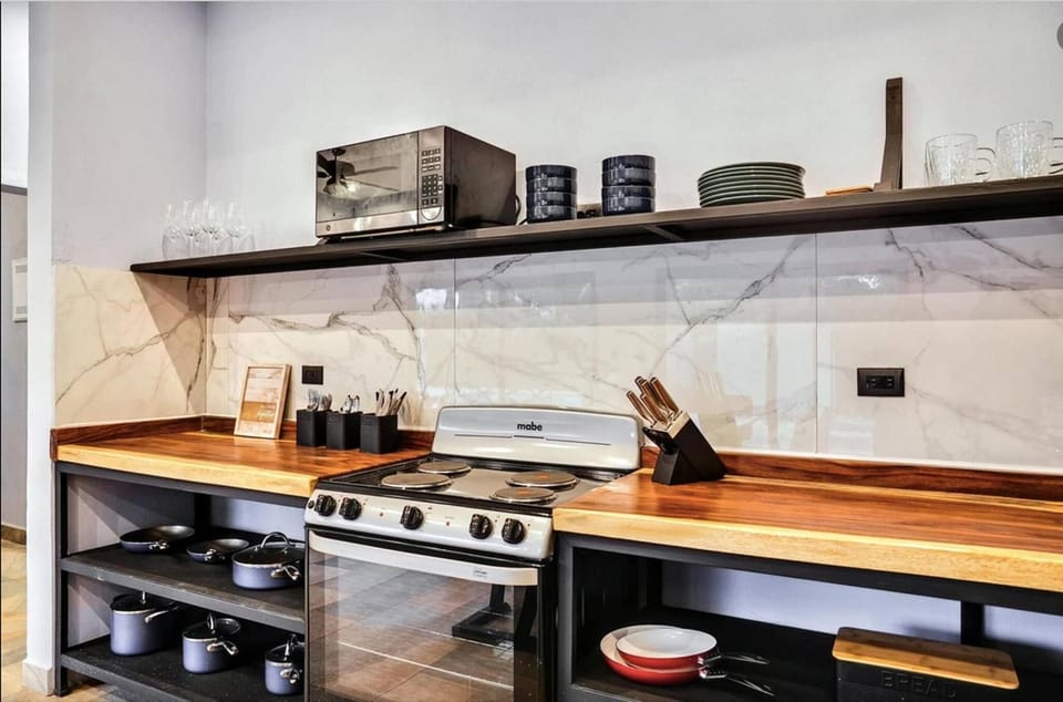 microwave, oven, kitchen