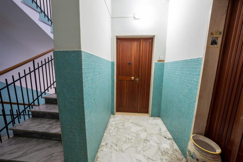 MARINELLI HOUSE - Song Parthenope Apartment in Naples