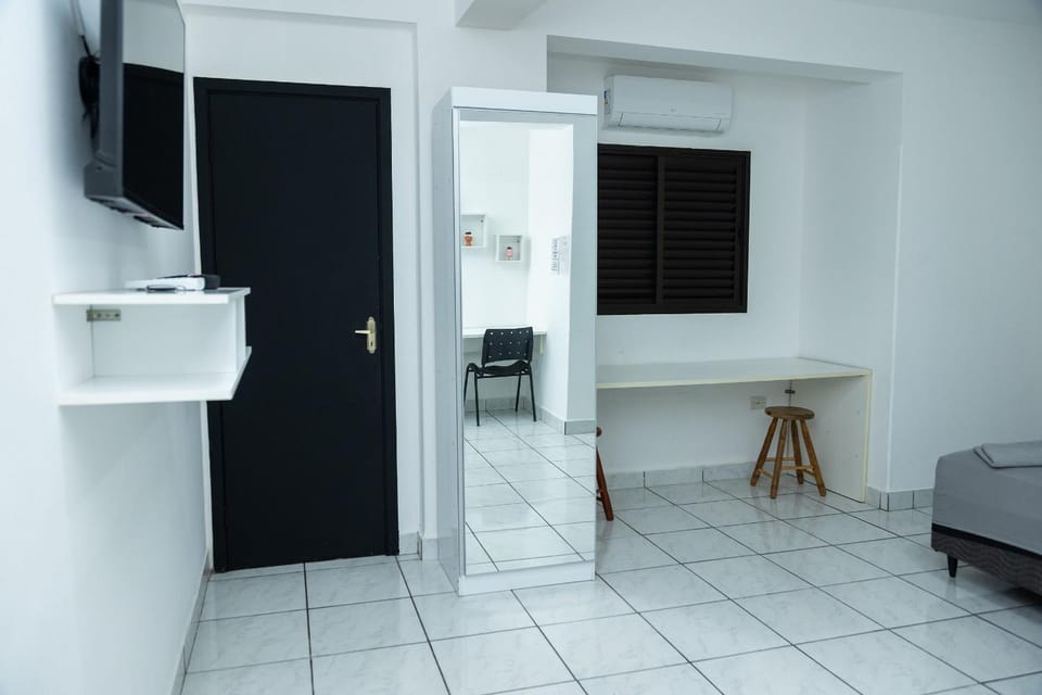 Kitchen or kitchenette, Photo of the whole room, Bedroom