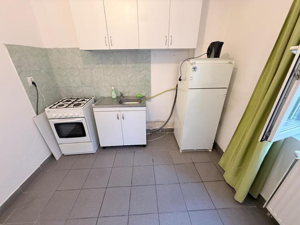 Minimal place near Iulius Mall Apartment in Cluj-Napoca