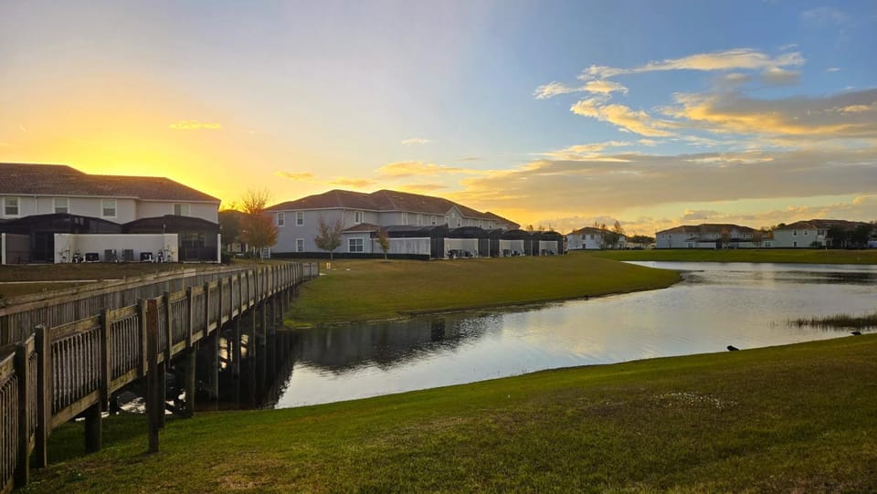 3147 - 5BR w Pool 10min Disney 2 Water Parks House in Kissimmee