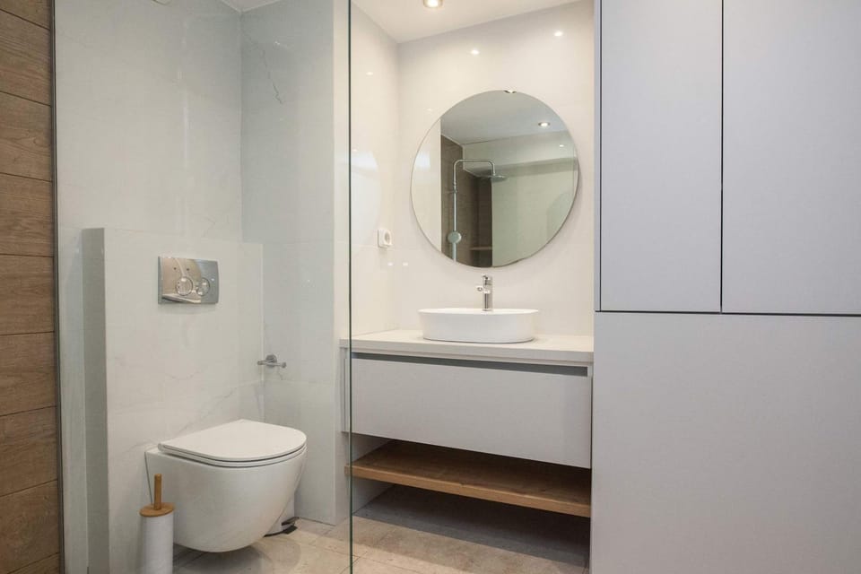 Fresh Modern 1 Bd Apt in Quiet Agia Paraskevi Apartment in Chalandri
