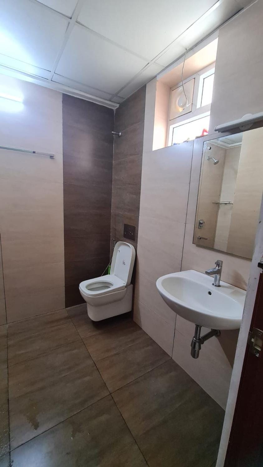 2 bhk ac flat near lulu and Kims Apartment in Thiruvananthapuram