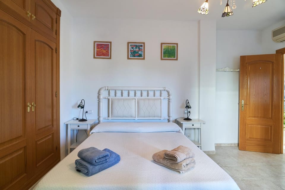 Living room, Bedroom