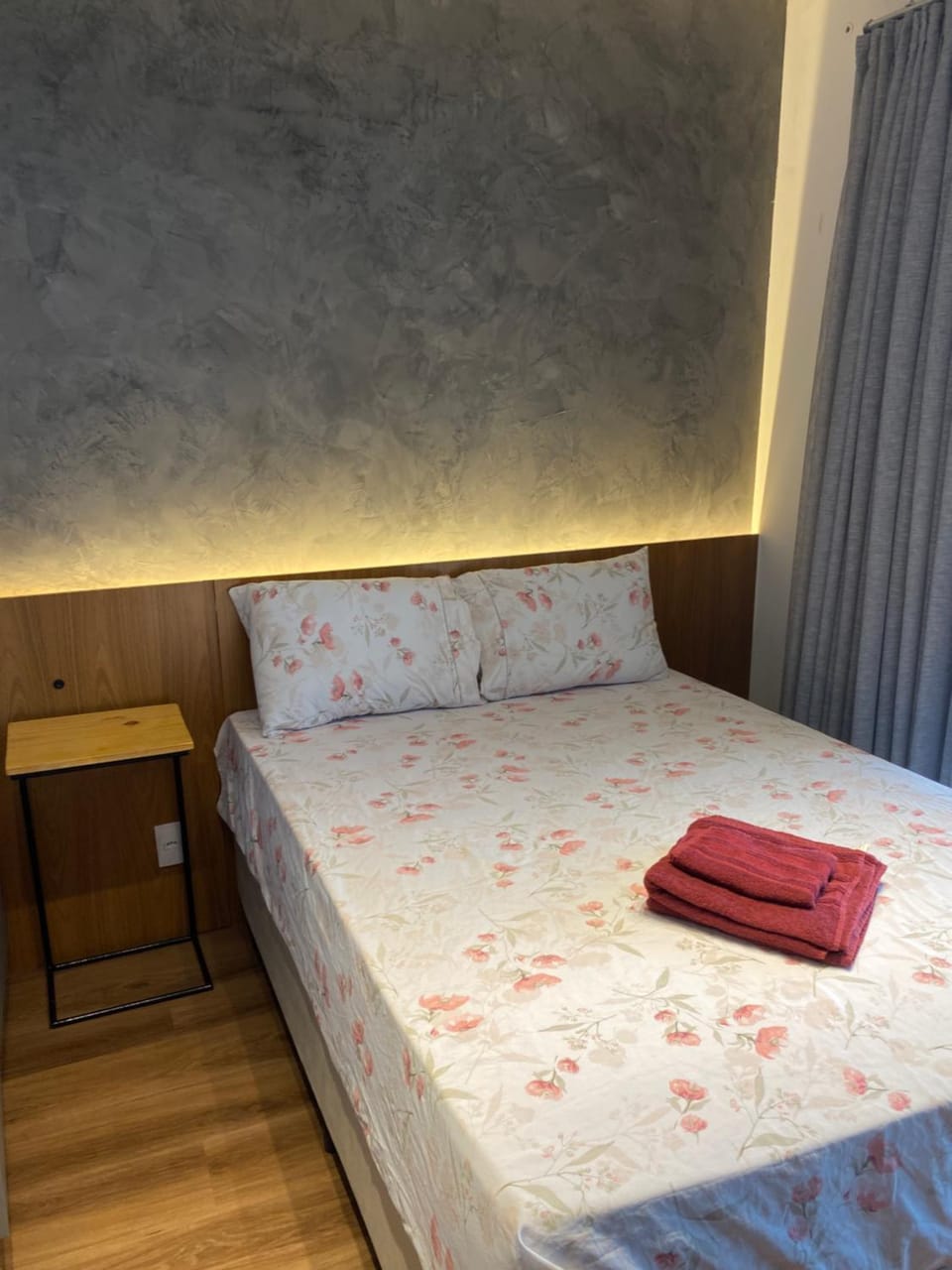 Apartamento na Liberdade a 300 metros do Metro e Feirinha da Liberdade Apartment in Sao Paulo City