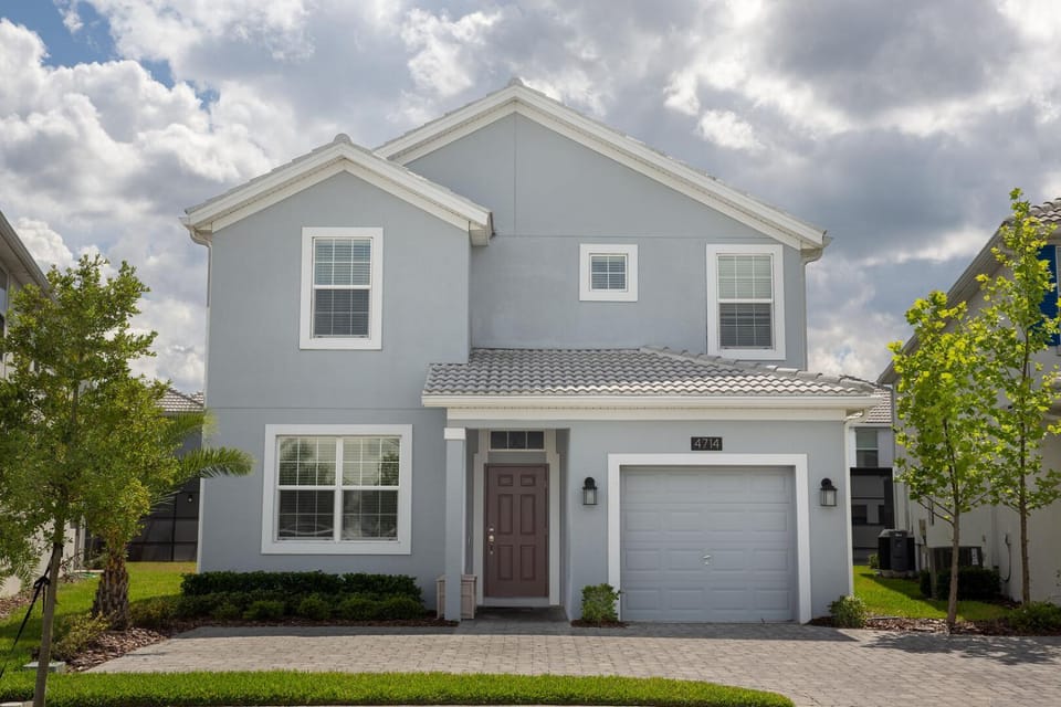 4714 - 5BR w Pool 10min Disney 2 Water Parks House in Kissimmee