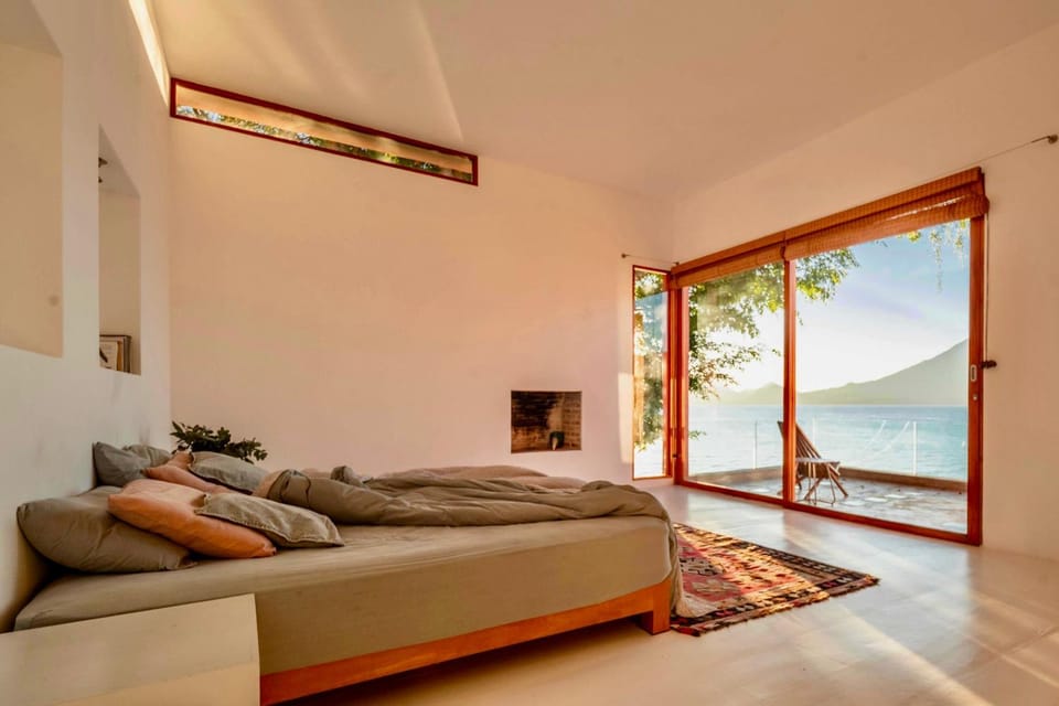 Bed, Natural landscape, Photo of the whole room, Bedroom, Mountain view