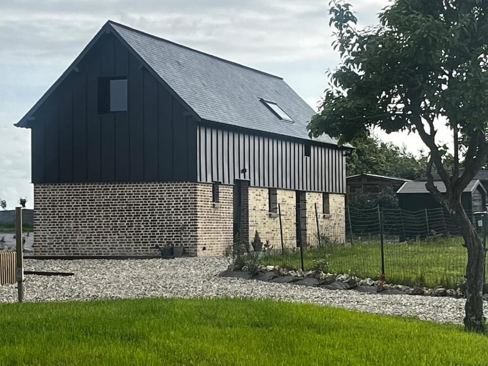 Property building, Landmark view
