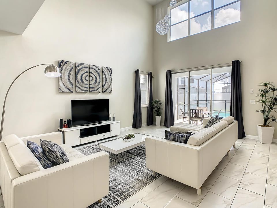4766 - 5BR w Pool 10min Disney 2 Water Parks House in Kissimmee