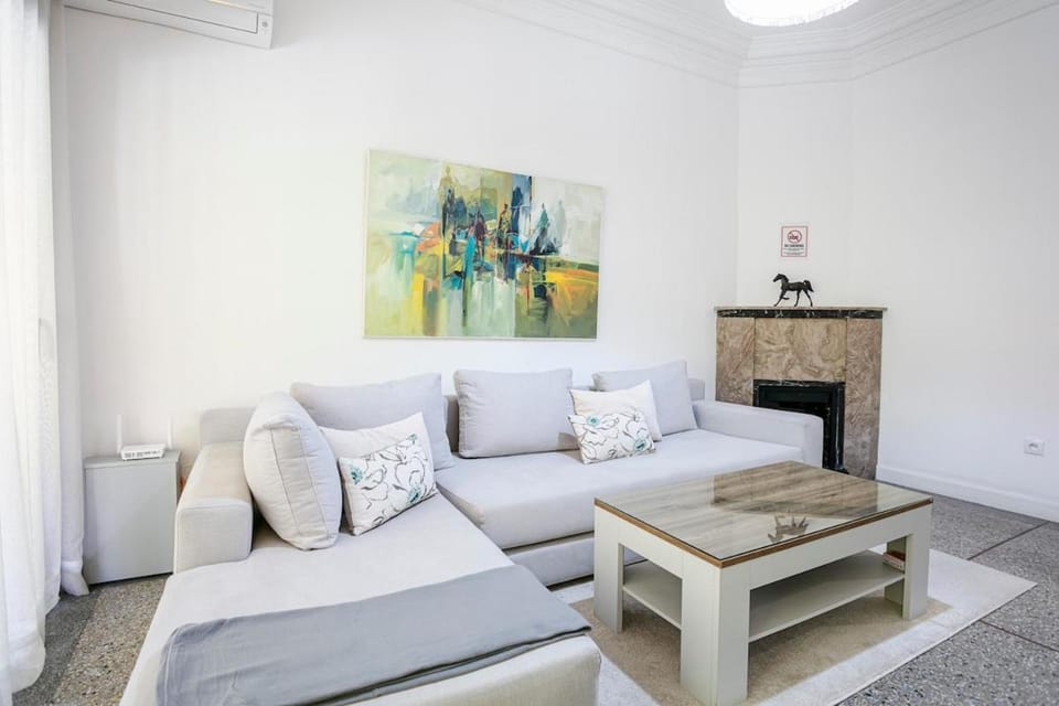 Art Deco Loft 1BR Central Guéliz Marrakech Apartment in Marrakesh