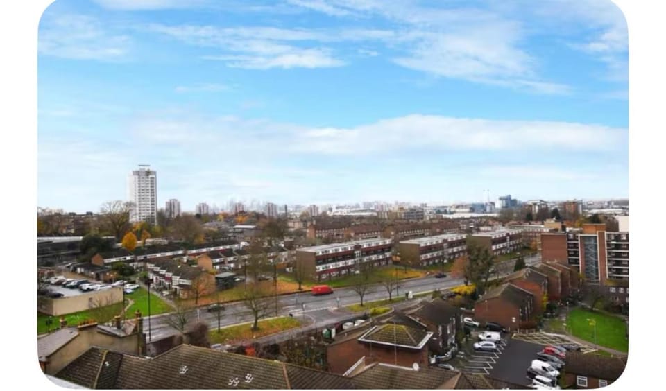 luxurious Room with City Views Vacation rental in London