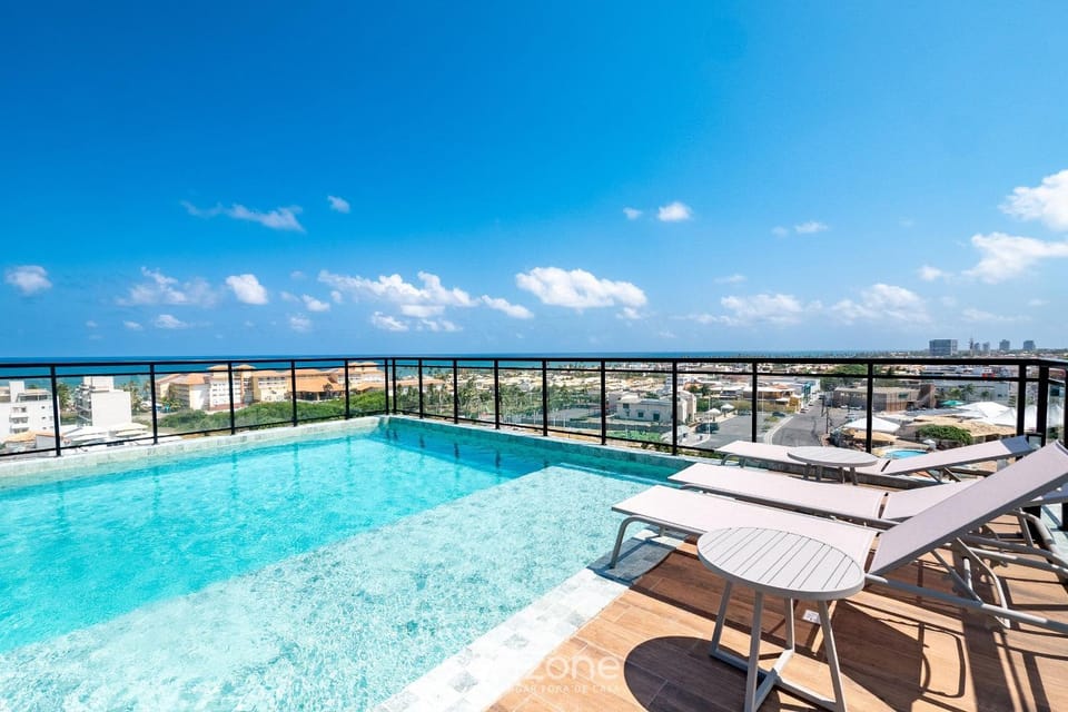 City view, Sea view, Swimming pool