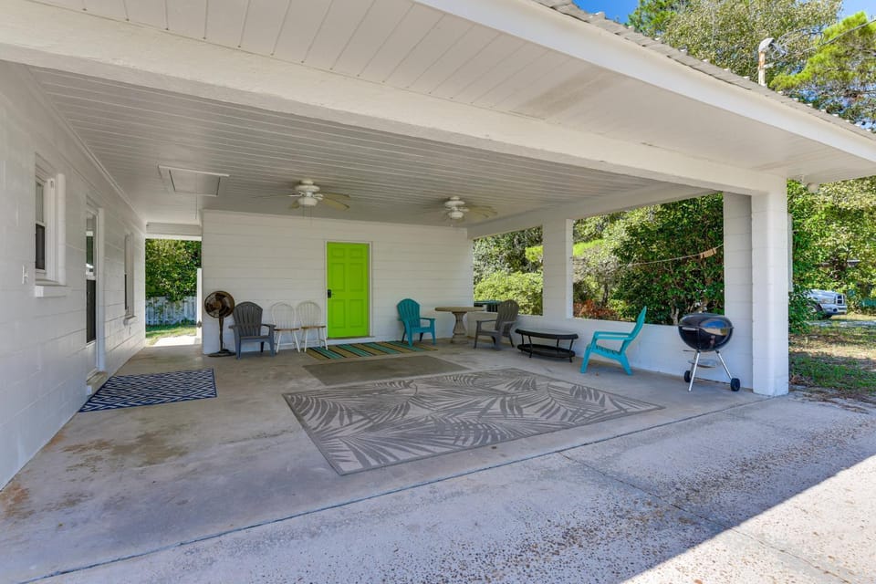 Stroll to Shore: Preppy & Playful Escape in PCB! House in Laguna Beach