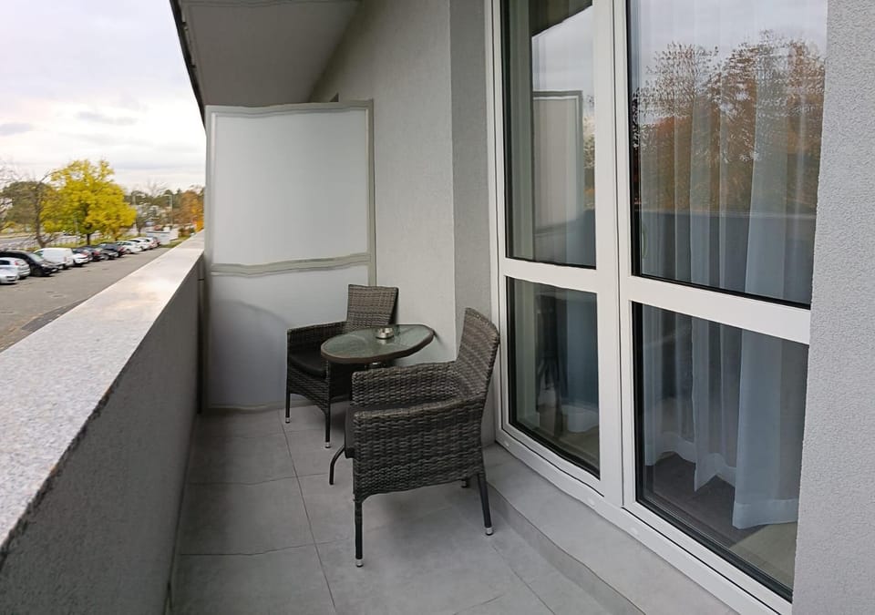 View (from property/room), Balcony/Terrace, Seating area