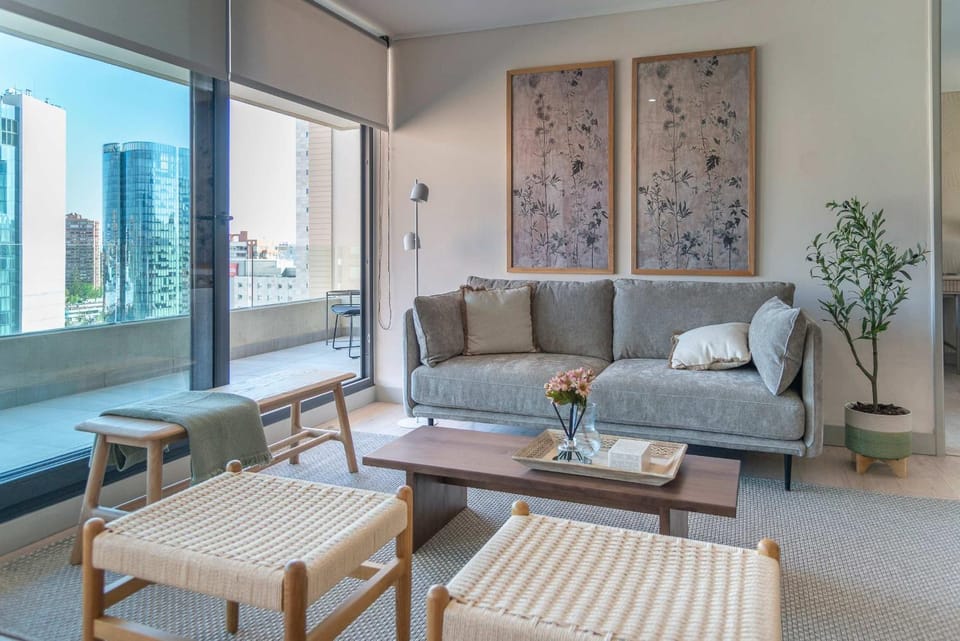 HOM ELITE I 97m2 Suite TOP1 I Parking I Las Condes PWF Apartment in Las Condes