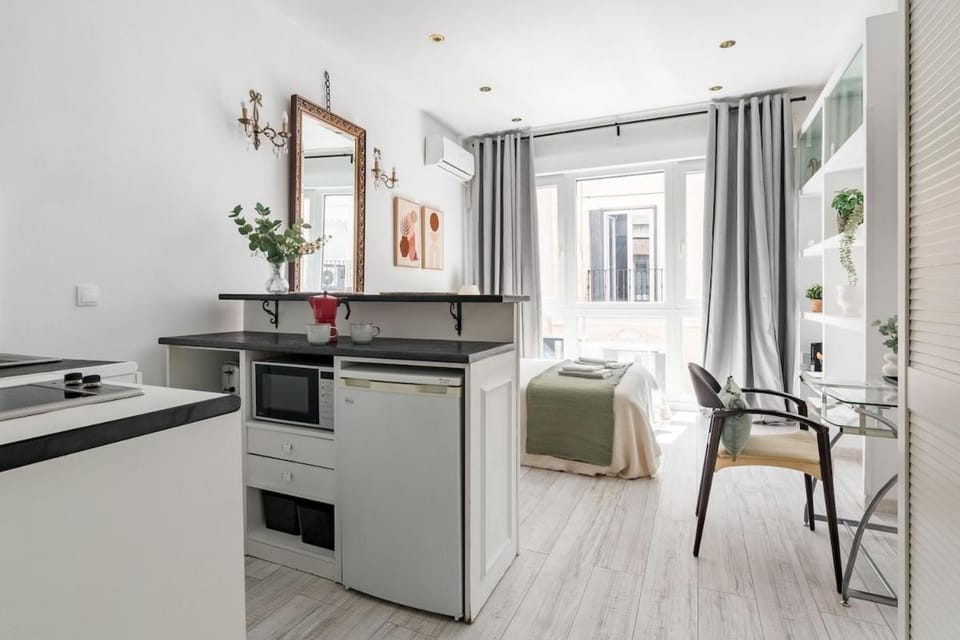 Urban Soft Ballesta Apartment in Centro