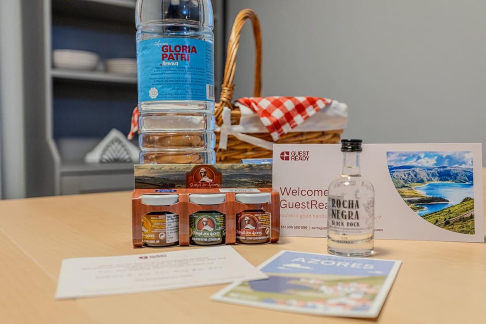 GuestReady - Sisters' Sweet Home House in Ponta Delgada