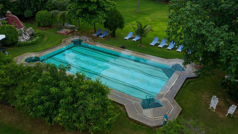 Pool view, Swimming pool