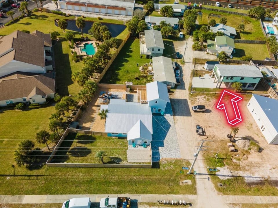 Elevated Beach Haus House in Crescent Beach