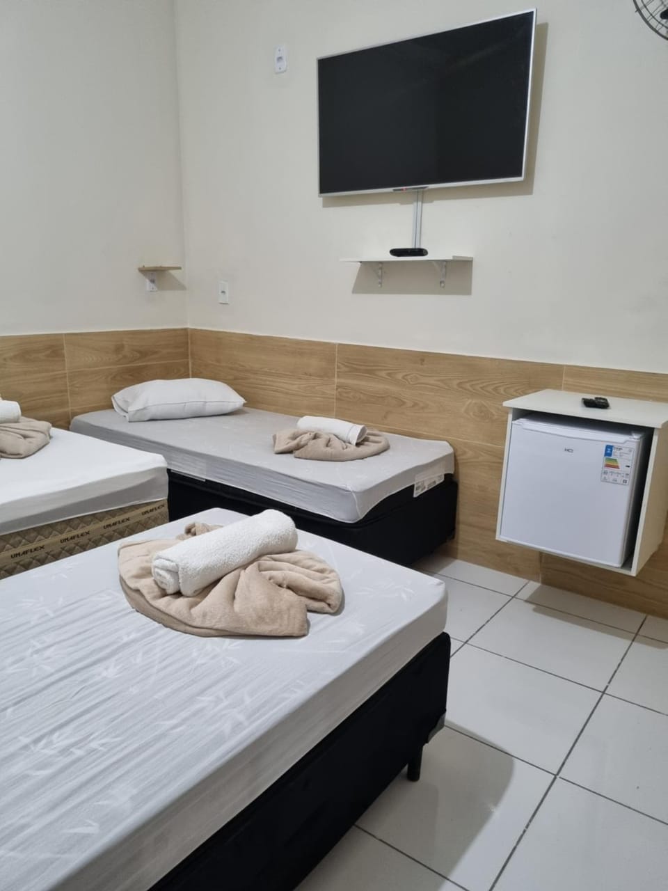Pousada Quarto Standard com ar ,tv Wi-Fi Garagem gratuita Hotel in State of São Paulo