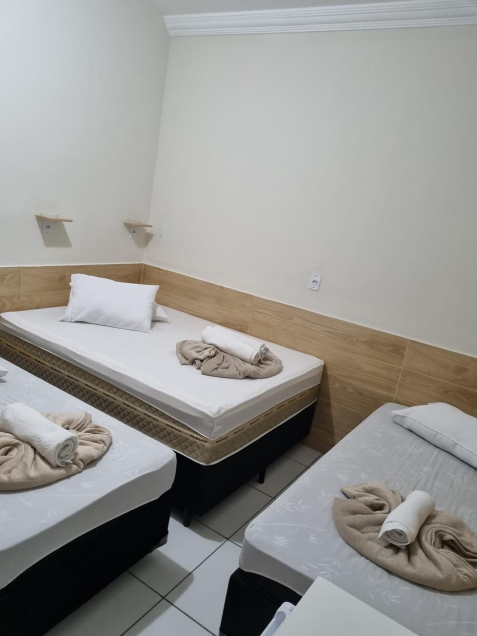 Pousada Quarto Standard com ar ,tv Wi-Fi Garagem gratuita Hotel in State of São Paulo